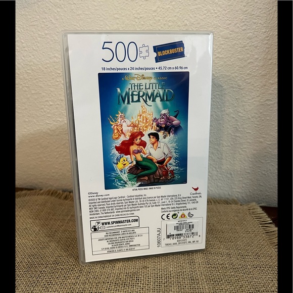 Disney The Little Mermaid 500 Piece Puzzle Blockbuster VHS Case Edition - Picture 3 of 5